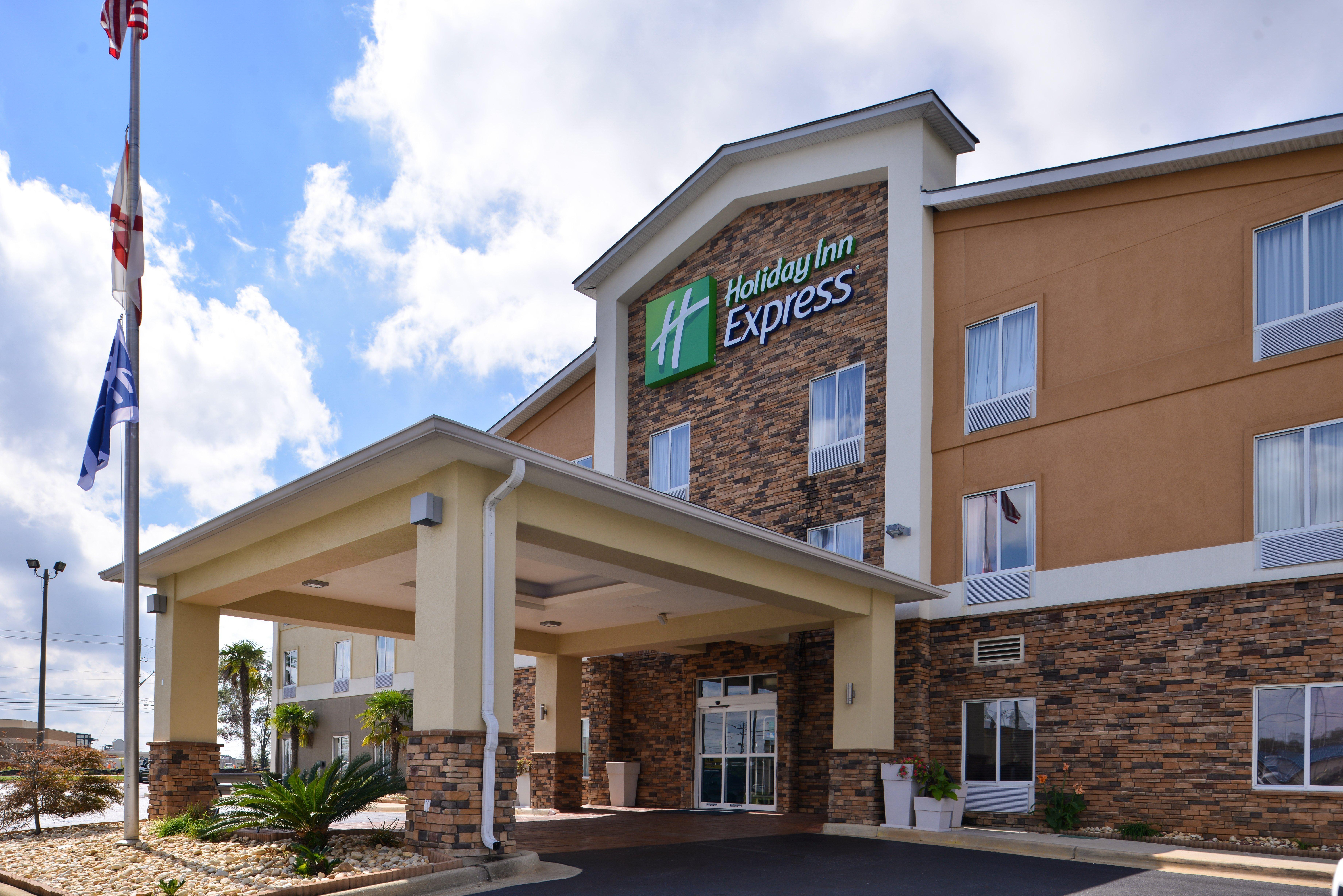 Holiday Inn Express Montgomery East I-85 By Ihg Екстериор снимка